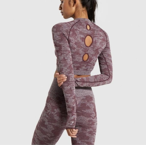 Gymshark Adapt Camo Seamless Long Sleeve Crop Top - Picture 2 of 8